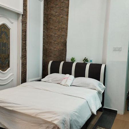 Готель Inap Idaman 4 Near Hospital Husm Kubang Kerian Кота-Бару Екстер'єр фото