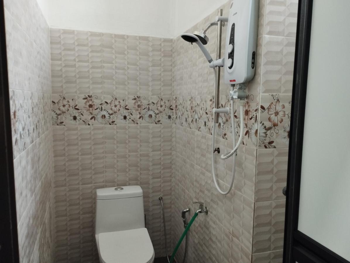 Готель Inap Idaman 4 Near Hospital Husm Kubang Kerian Кота-Бару Екстер'єр фото